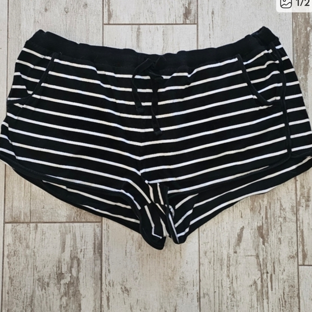 Torrid Black and White Striped Sleep Shorts 6x